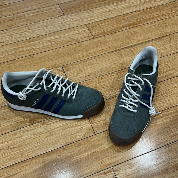 adidas Other - Adidas Samoa 9.5